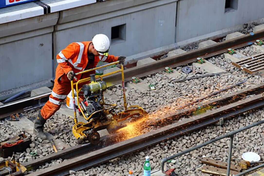 Understanding the Role of Reverse Current Relay in Rail Industry